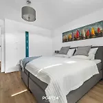 Sloop-lounge *
