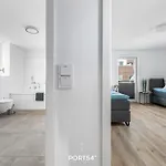 Sloop-lounge *