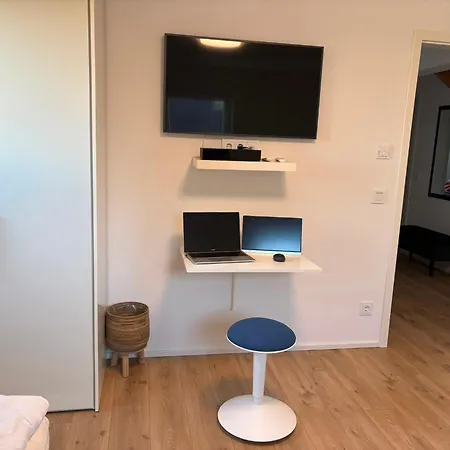 Sloop-lounge Apartment *