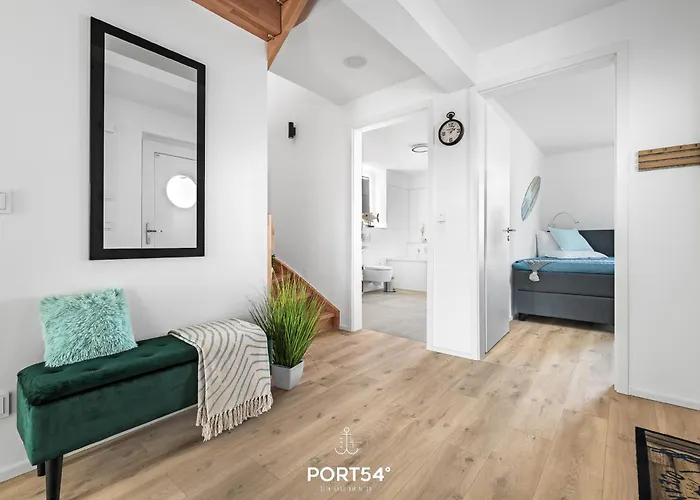 Sloop-lounge オルペニッツ